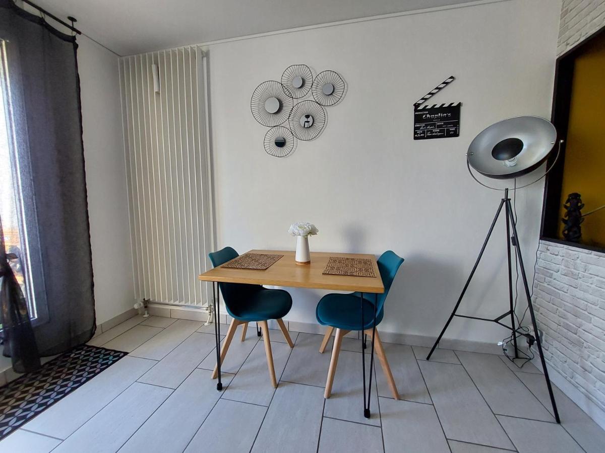 Studio Sur Les Rives D'Allier มูแล็ง ภายนอก รูปภาพ